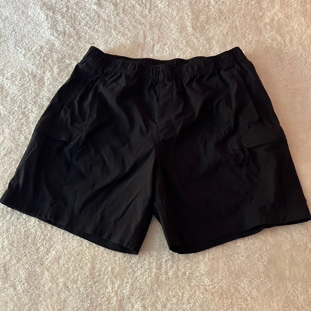 The North Face‎ Black Shorts Size Large